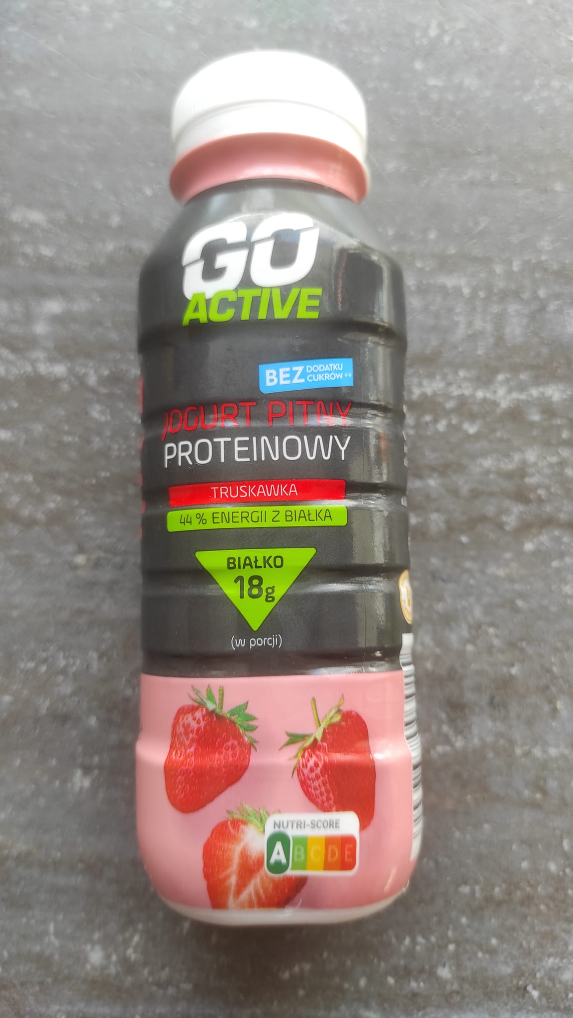 Jogurt pitny proteinowy truskawka – Go Active 5 (1)