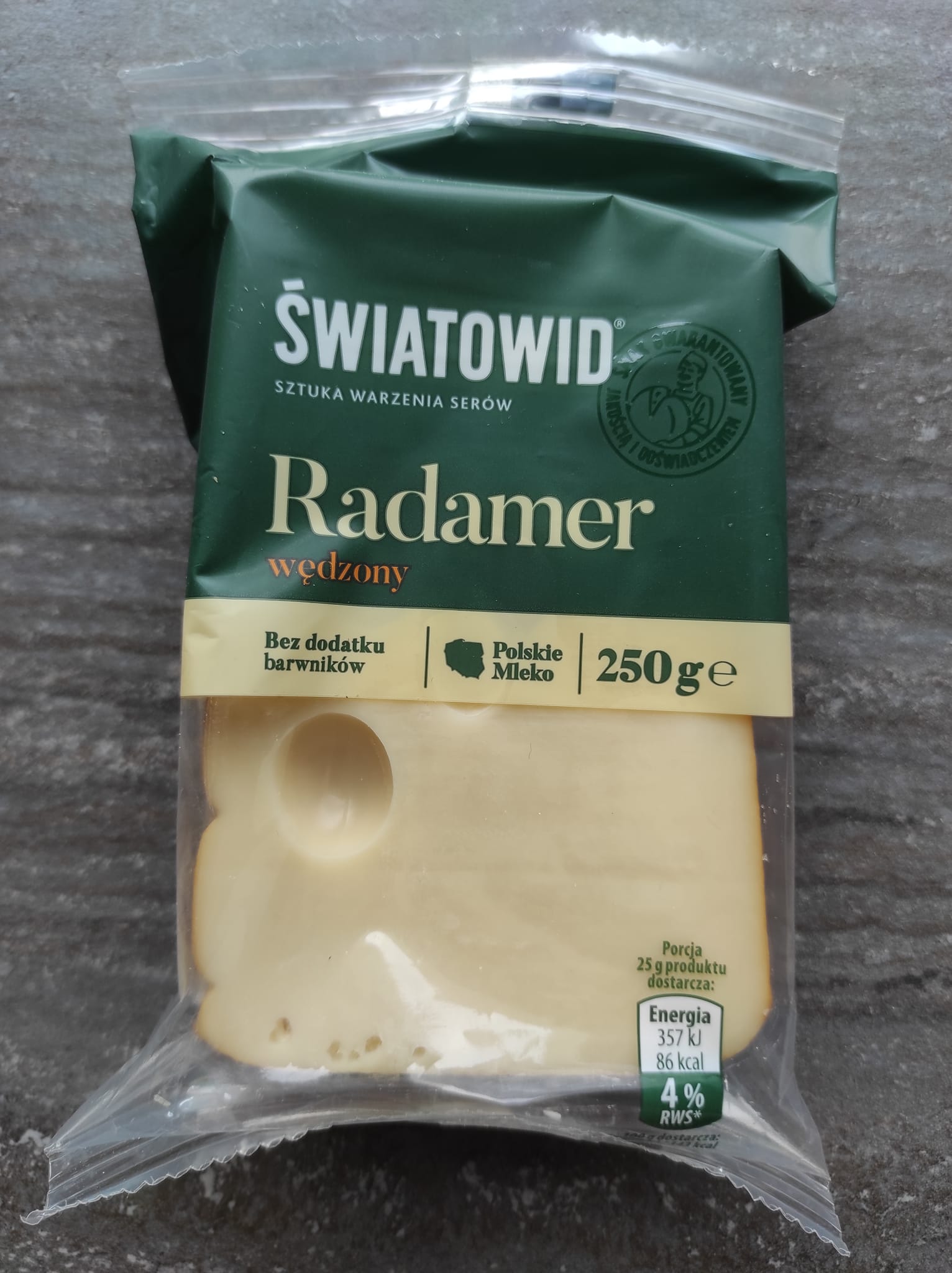 Ser żółty wędzony Radamer – Światowid 5 (1)